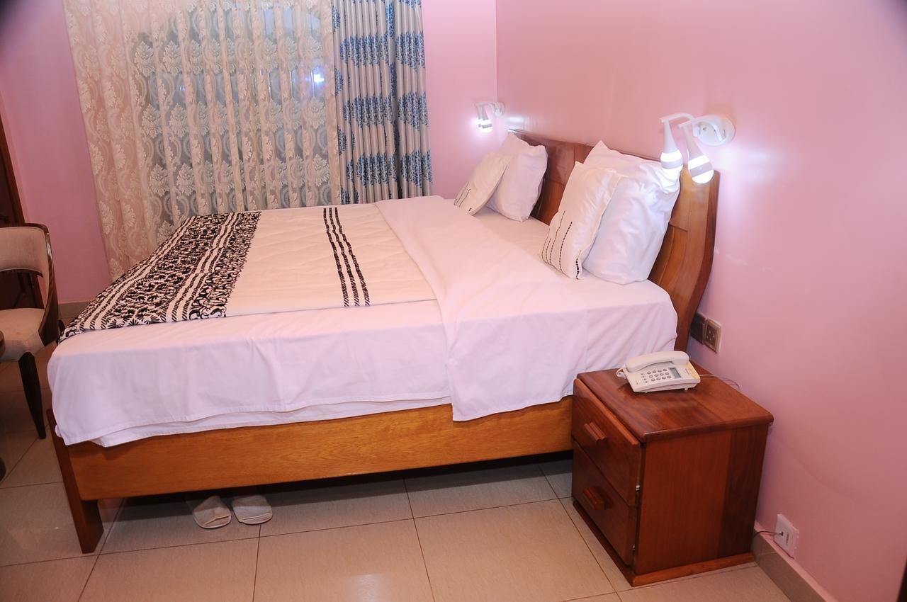 קיגאלי Modern Villa Hotel מראה חיצוני תמונה